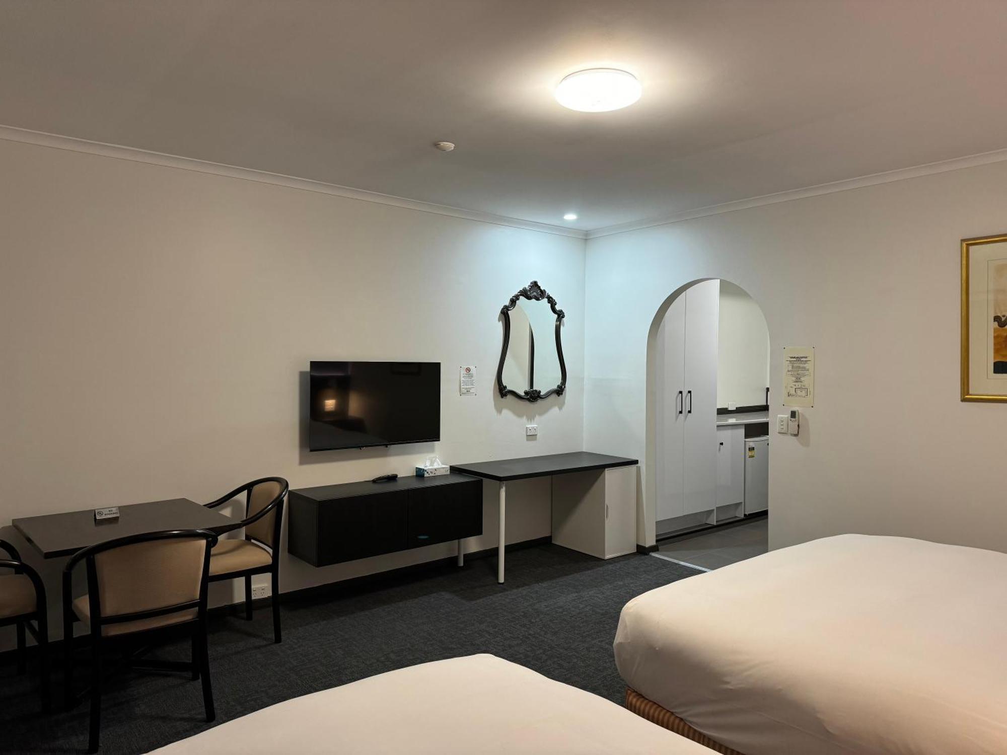 Golden Chain Country Plaza Motel Halls Gap Exterior photo