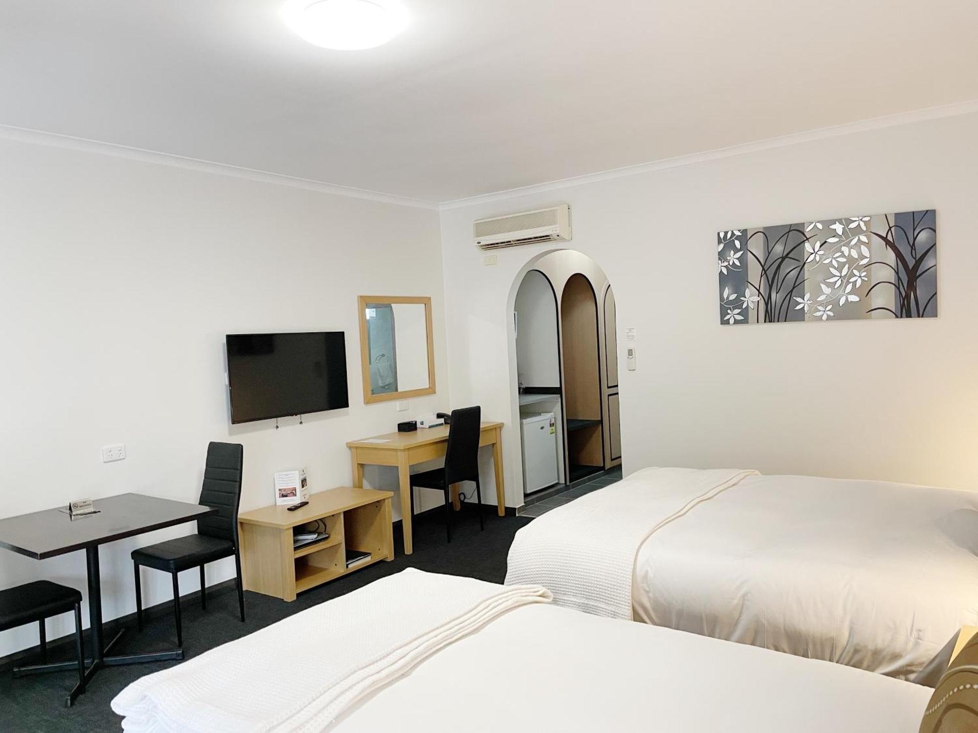Golden Chain Country Plaza Motel Halls Gap Exterior photo