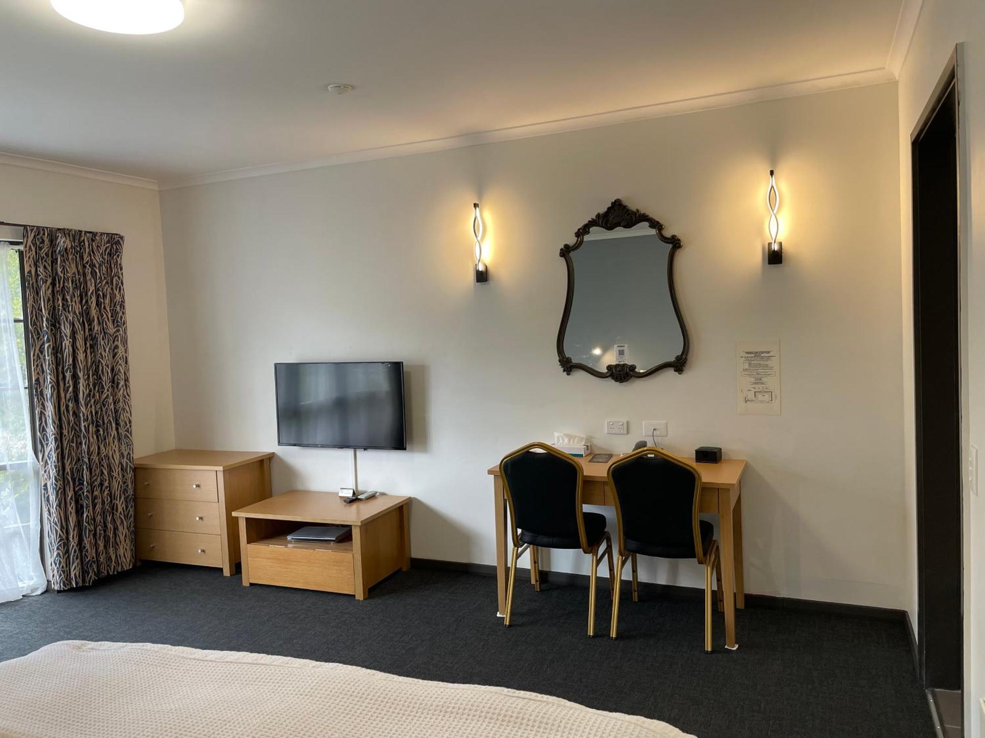 Golden Chain Country Plaza Motel Halls Gap Exterior photo